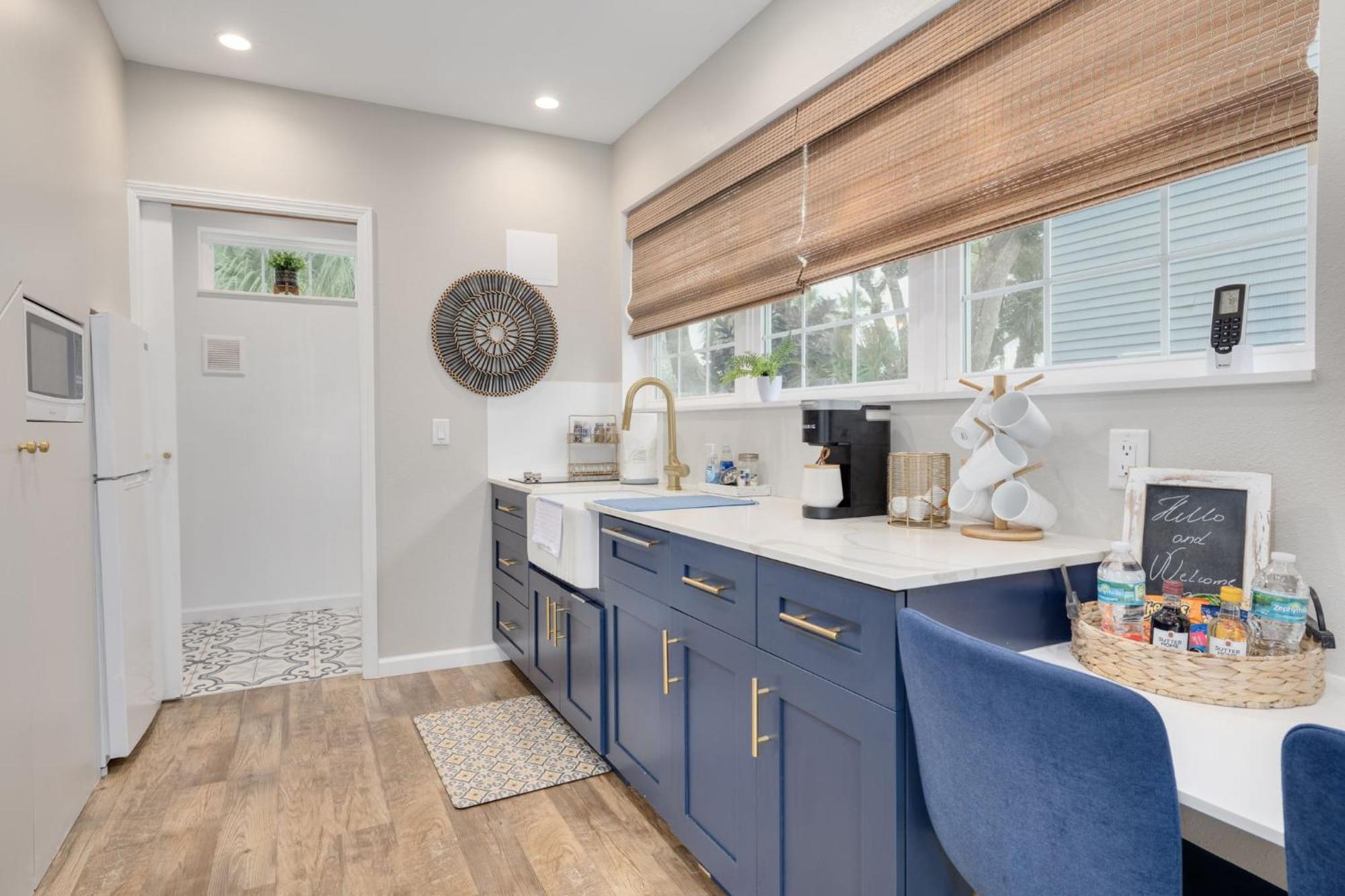Shelly - Cozy 1 Bedroom Tiny Home With Pool Dunedin Bagian luar foto
