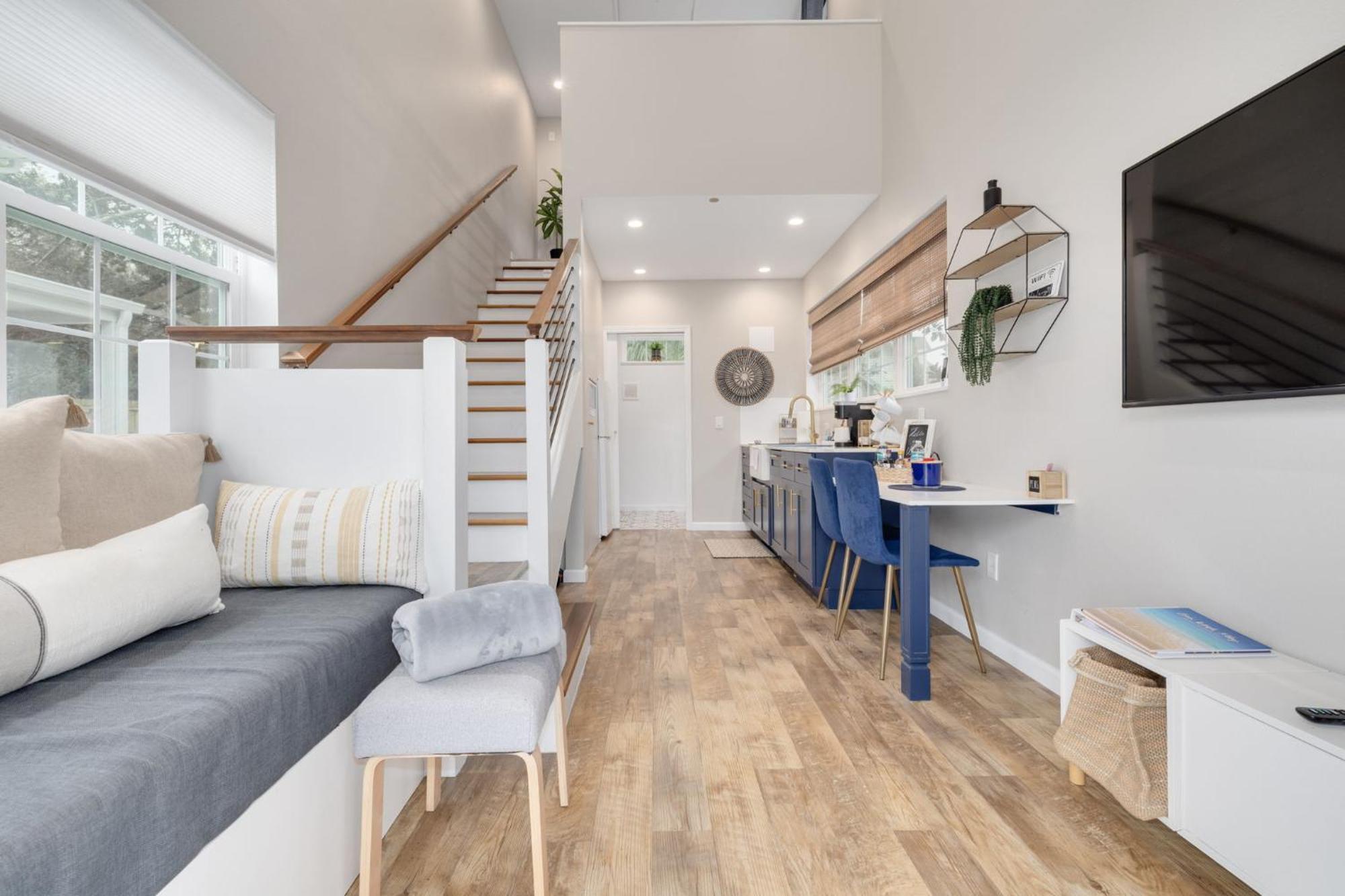 Shelly - Cozy 1 Bedroom Tiny Home With Pool Dunedin Bagian luar foto